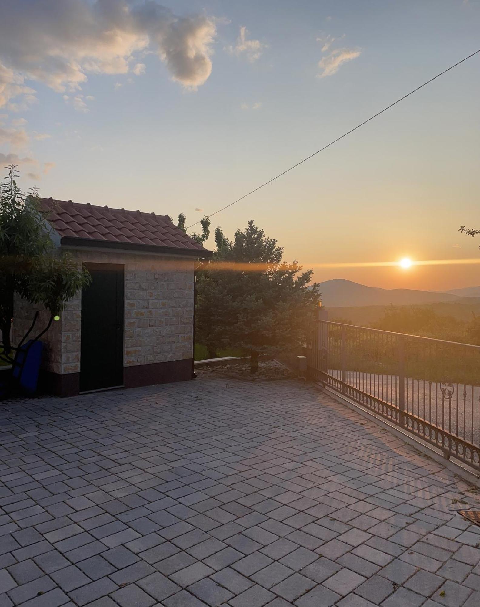 Villa Duje Trilj Exterior photo